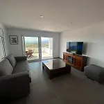 Casa Con Piscina Y Vistas Al Mar A Pies De Montana