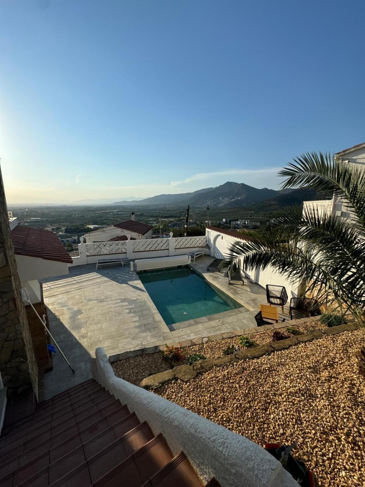 Casa Con Piscina Y Vistas Al Mar A Pies De Montana *